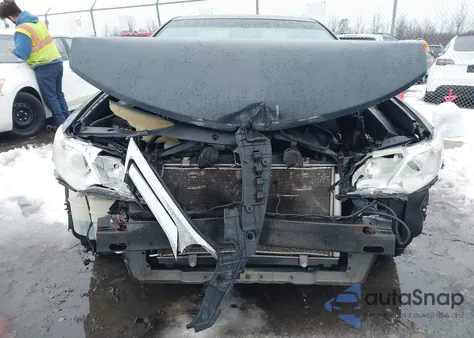 2012 Toyota Camry Xle z USA, uszkodzony, nr VIN 4T1BF1FK3CU004655